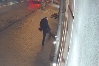 В Твери некультурный мужчина нанёс ущерб театру
