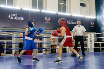 В Осташкове открылся отремонтированный зал бокса