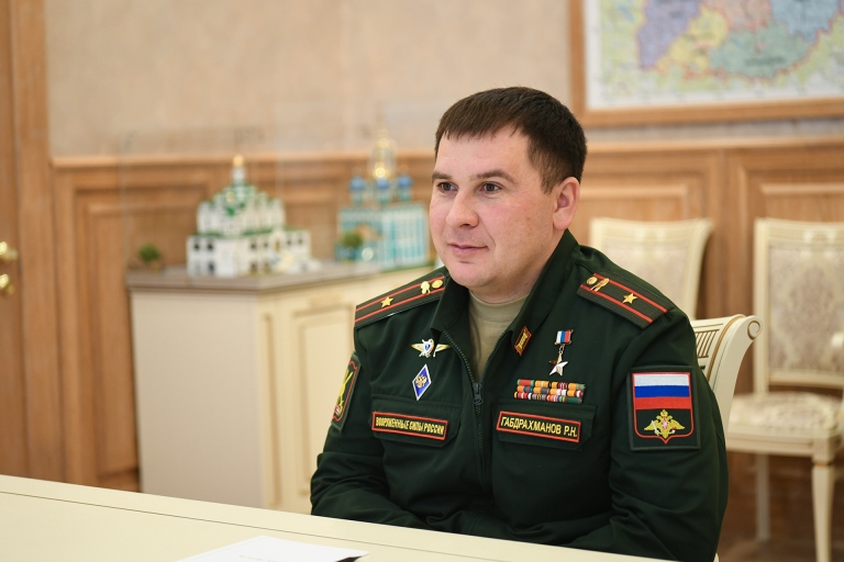 Губернатор Тверской области провел встречу с Героем России