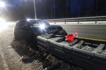 Злостный нарушитель ПДД попал в аварию в Тверской области