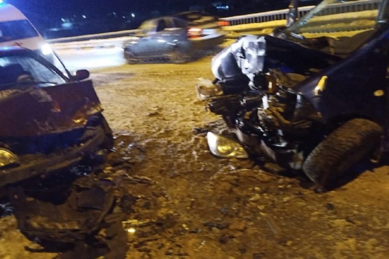 Один человек погиб в лобовом ДТП в Тверской области Один человек погиб в лобовом ДТП в Тверской области