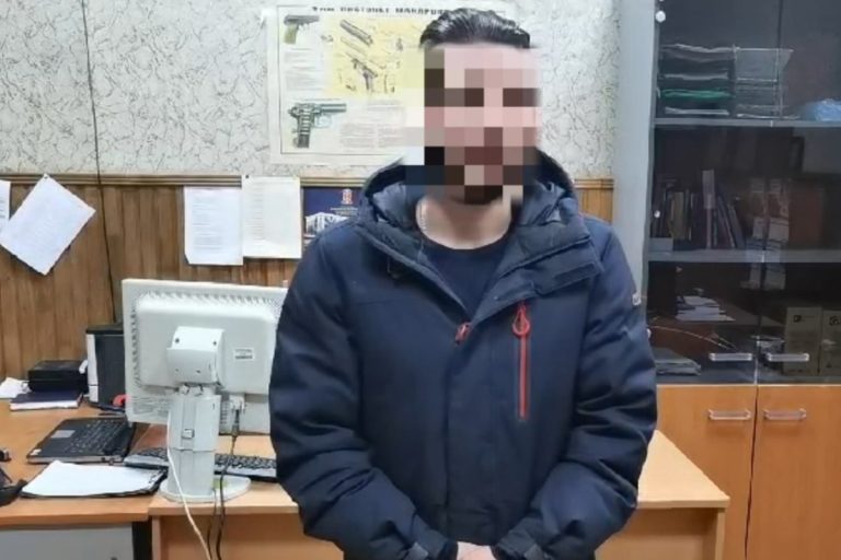 В Тверской области задержан очередной курьер мошенников, прибывший за "выкупом" из Калуги В Тверской области задержан очередной курьер мошенников, прибывший за "выкупом" из Калуги