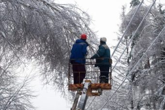 55 населенных пунктов Тверской области остаются без электричества