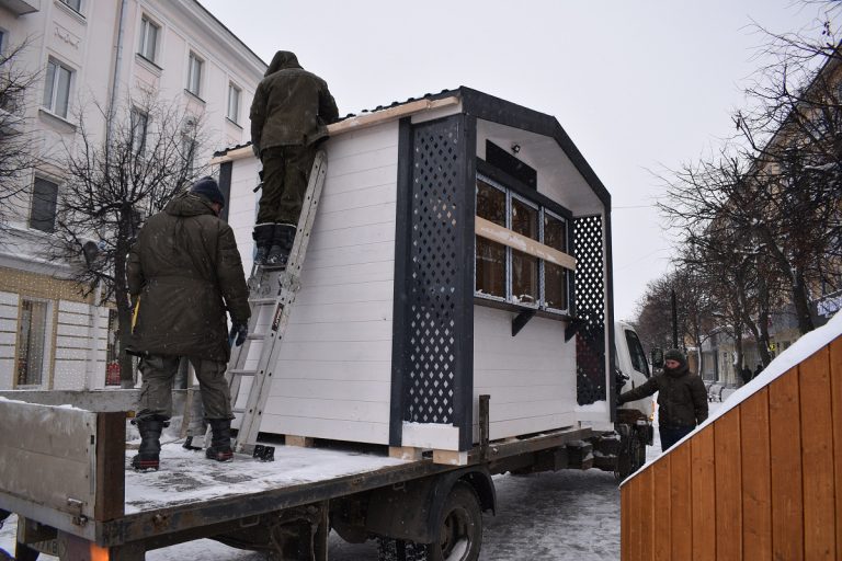 В Твери готовятся к открытию Рождественской ярмарки