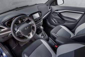 Назад в будущее: в России начались продажи Lada Vesta без подушек безопасности