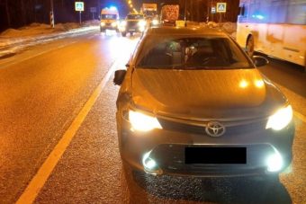 На пешеходном переходе в Тверской области Toyota сбила 17-летнюю девушку