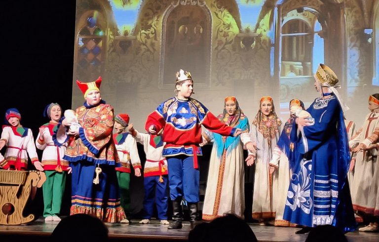 Народные умельцы, спектакль "Жар-птица" и гармонист: Тверская область показала себя в День культуры на ВДНХ