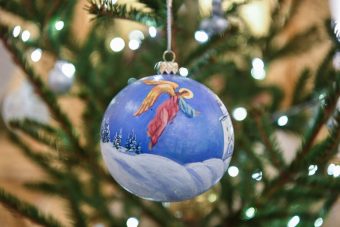 В храмах Тверской области проходят праздничные богослужения в честь Рождества Христова