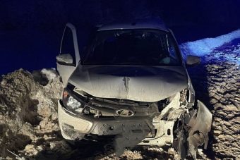 Неосторожный обгон привел к лобовому ДТП в Тверской области