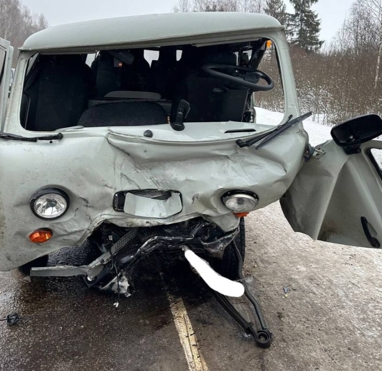 В жутком ДТП в Тверской области погиб водитель, еще трое травмированы