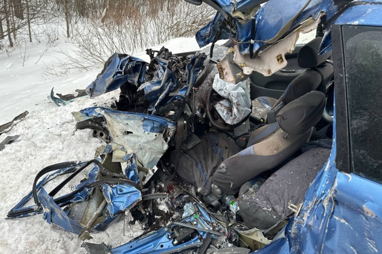В жутком ДТП в Тверской области погиб водитель, еще трое травмированы