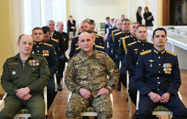 Жителям Тверской области вручены государственные и региональные награды