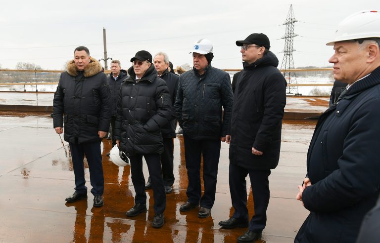 Министр транспорта РФ и губернатор Игорь Руденя высоко оценили ход строительства Западного моста в Твери