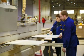 Школьную мебель из Тверской области отправили в новые регионы РФ