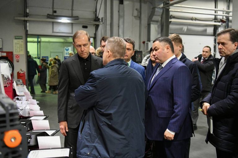 Министр промышленности и торговли РФ посетил завод в Тверской области