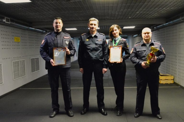 Полицейские Тверской области соревновались в стрельбе