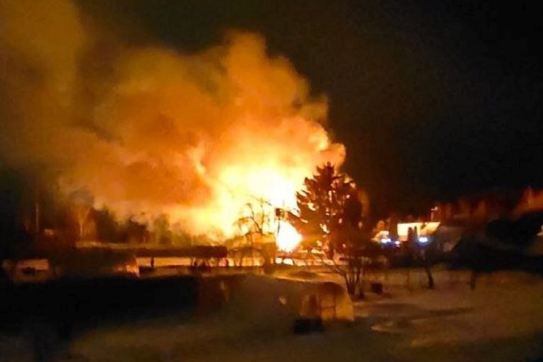 Тело мужчины найдено на месте пожара в Тверской области