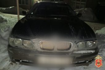 Ревнивый житель Тверской области выместил злобу на автомобиле соперника