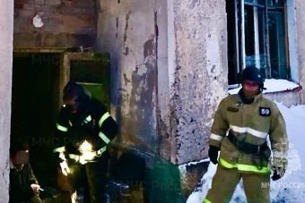 Трех человек спасли во время пожара в Тверской области