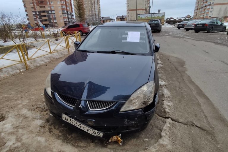 Двое тверичан поставили в Пролетарском районе автомобили и могут пожалеть об этом