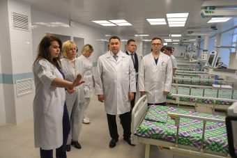 Губернатор Игорь Руденя посетил отремонтированные подразделения горбольницы №6 Твери