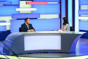 О строительстве ВСМ, демографии, школах и необходимости голосовать - все, о чем говорил Игорь Руденя в прямом эфире