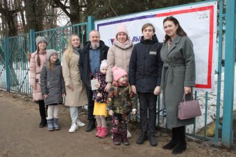 Многодетные родители из Тверской области отдали свои голоса на выборах Президента РФ