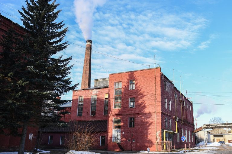 Губернатор в преддверие 8 Марта посетил одно из самых "женских" предприятий Тверской области