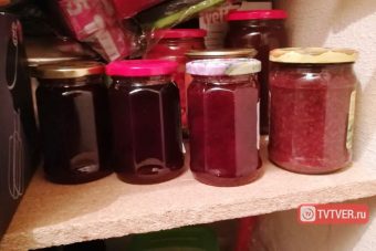 Перечислены домашние заготовки, которые нельзя есть в марте