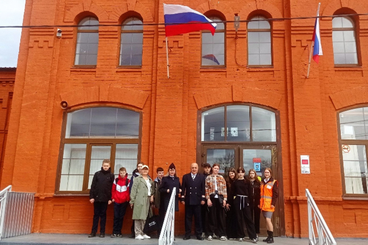 В Тверской области школьникам раскрыли секреты железнодорожной станции