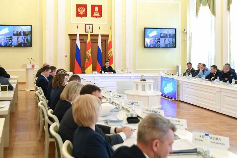 Губернатор Тверской области поставил задачи по обеспечению безопасности муниципалитетов в майские праздники