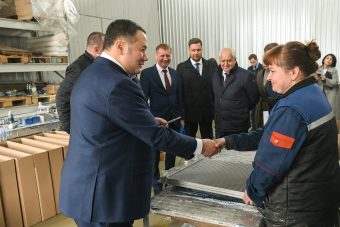 Губернатор Игорь Руденя во Ржеве ознакомился с производством отопителей для транспорта