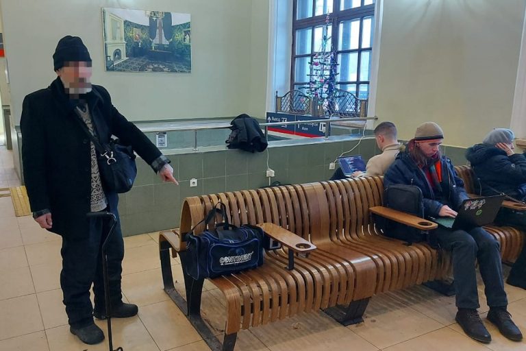 В Твери будут судить бездомного, обокравшего посетителя ж/д вокзала