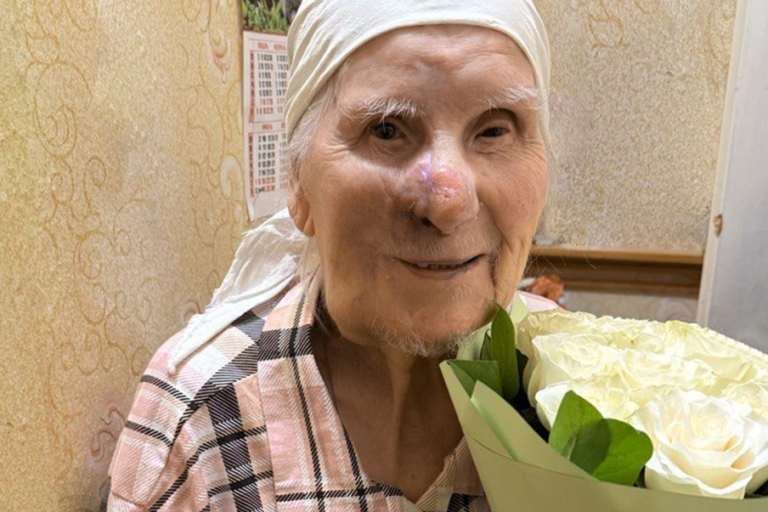 Ветеран ВОВ из Твери Мария Евстигнеева празднует 100-летний юбилей