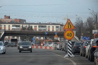 В администрации Твери назвали пути объезда пробки на Комсомольской площади
