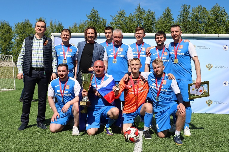 Правоохранители, силовики и представители власти Тверской области провели футбольный турнир