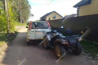 Малолетние дети на квадроцикле врезались в автомобиль под Тверью Малолетние дети на квадроцикле врезались в автомобиль под Тверью