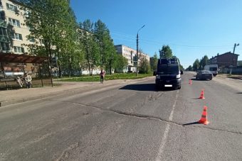 Фургон сбил пешехода в Тверской области