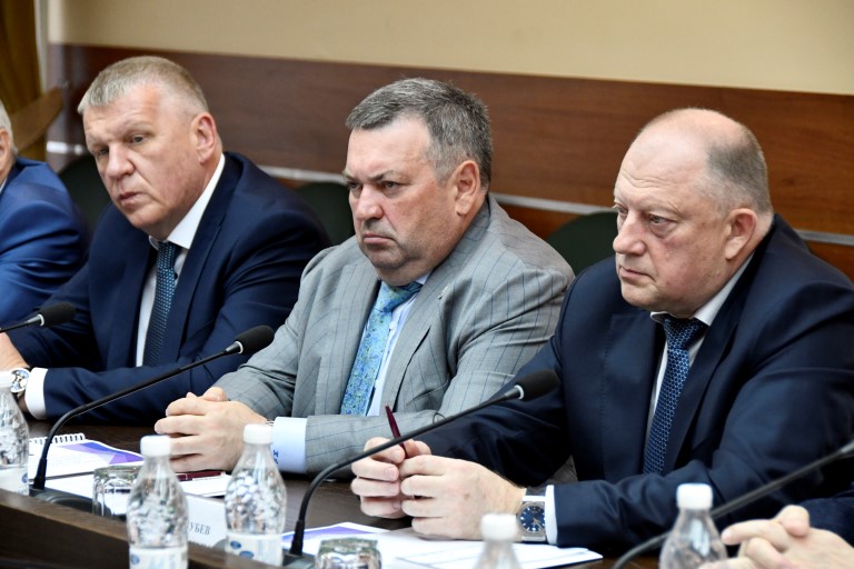 Парламентарии Тверской области провели рабочую встречу с руководителями «Национального объединения строителей»