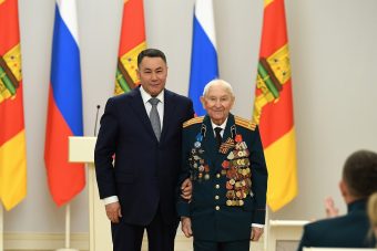 Игорь Руденя вручил государственные и региональные награды жителям Тверской области