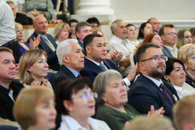 Лучшие медицинские работники Тверской области получили награды