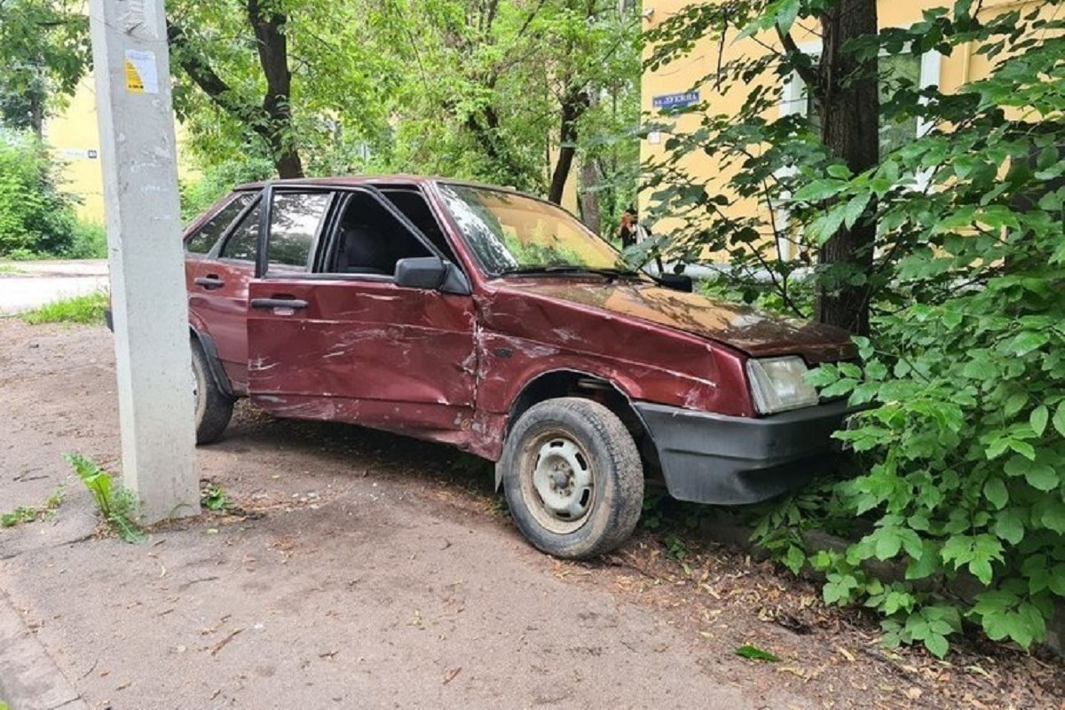 Молодой водитель спровоцировал ДТП с пострадавшей в Твери