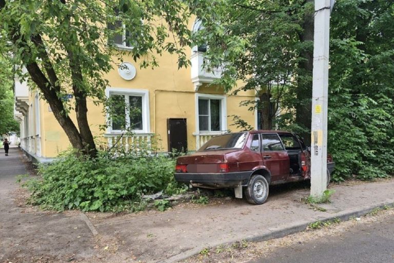 Молодой водитель спровоцировал ДТП с пострадавшей в Твери