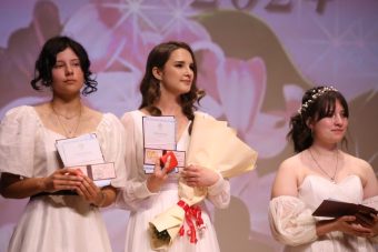 Губернатор Тверской области поздравил гимназистов-выпускников