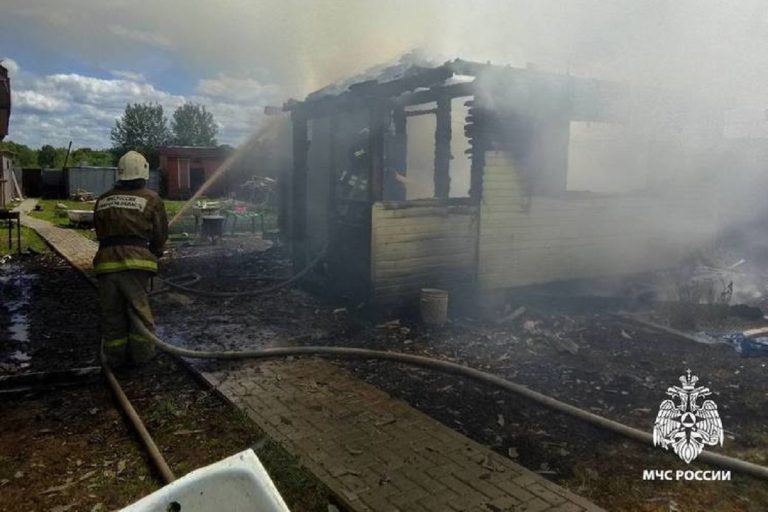 Баня сгорела в Тверской области