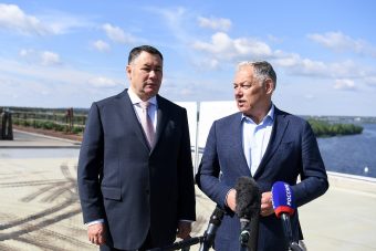 Игорь Руденя и председатель правления ГК «Автодор» Вячеслав Петушенко проинспектировали ход строительства Северного обхода