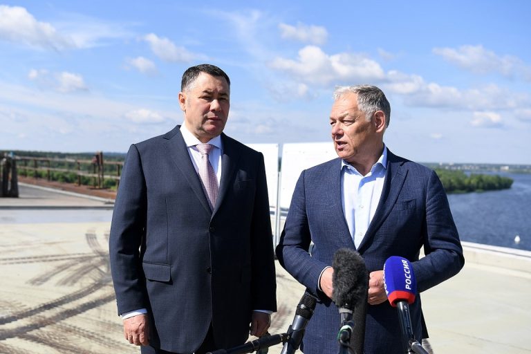 Игорь Руденя и председатель правления ГК «Автодор» Вячеслав Петушенко проинспектировали ход строительства Северного обхода Игорь Руденя и председатель правления ГК «Автодор» Вячеслав Петушенко проинспектировали ход строительства Северного обхода