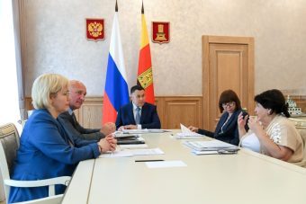 Губернатор Тверской области провел встречу с главврачом Центра Аваева