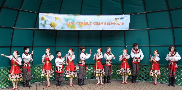 Жителей и гостей Тверской области приглашают на «Семейный праздник в Домотканово»