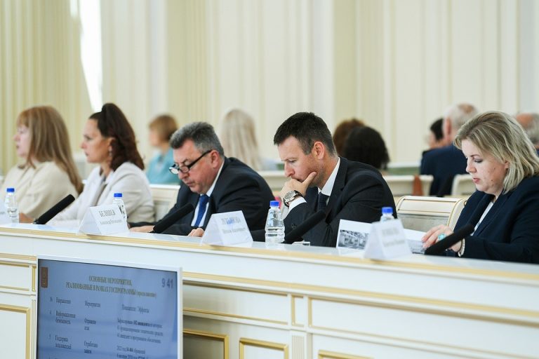 Игорь Руденя поручил усилить работу по цифровизации различных сфер деятельности